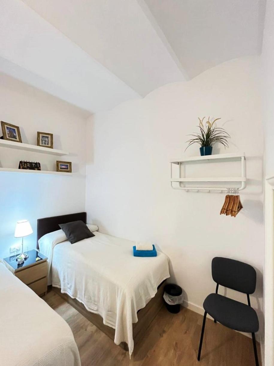 Flor Habitaciones Barcelona Exterior photo