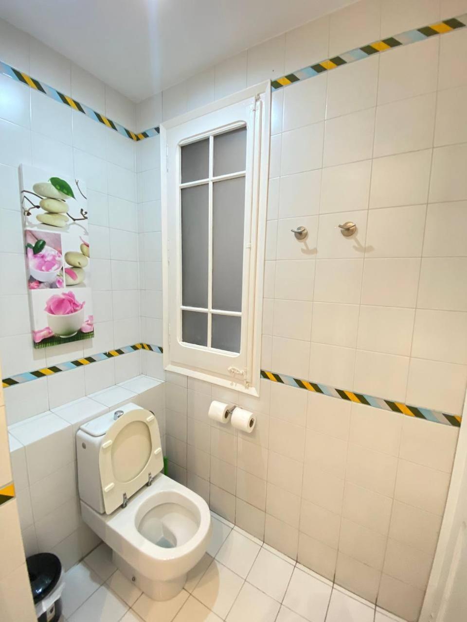 Flor Habitaciones Barcelona Exterior photo